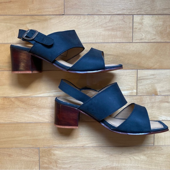 Adelante Serena Sandals, 8.5 - Picture 2 of 7